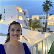 Profesora de Administración de empresas para todos los niveles y todas las edades